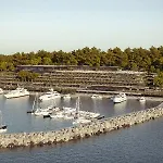 Park Ξενοδοχείο Ρόβινι